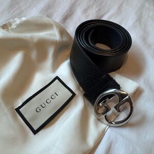 Authentic Gucci Reversible Leather Belt – Black & Navy Blue w/ Silver GG Buckle